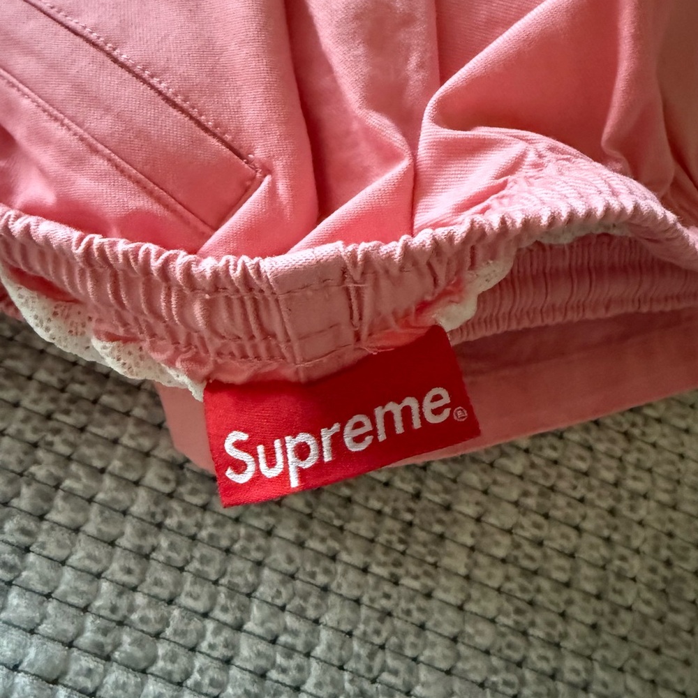 Supreme Banner Water Shorts (L) - Picture 5 of 5
